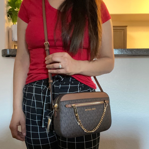New , Authentic Michael Kors brown jet set Crossbody bag - Picture 13 of 15